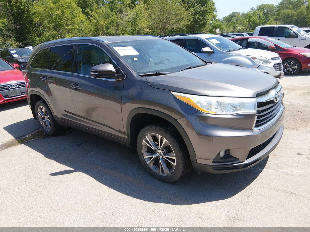 2014 TOYOTA HIGHLANDER XLE V6