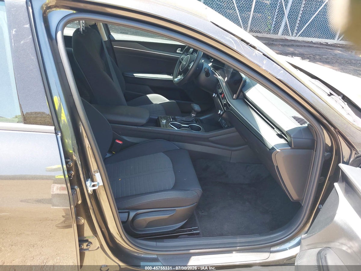 2026 KIA K5 LXS FWD — снимка 5