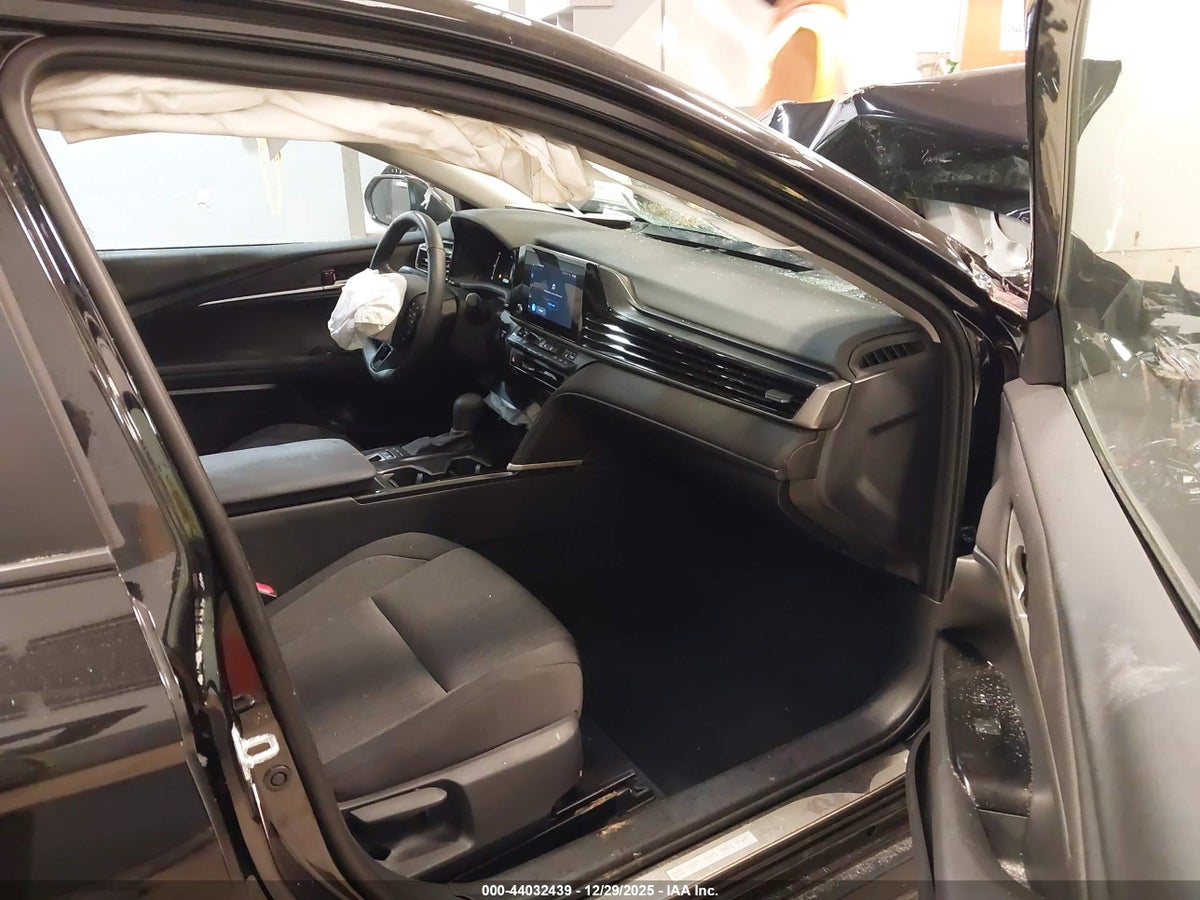 2025 TOYOTA CAMRY LE — снимка 5