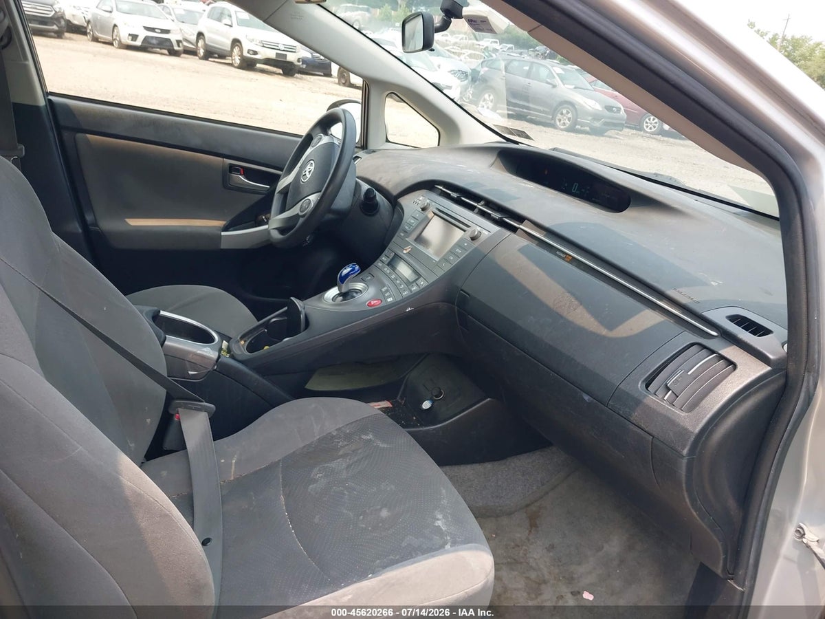 2012 TOYOTA PRIUS TWO — снимка 5