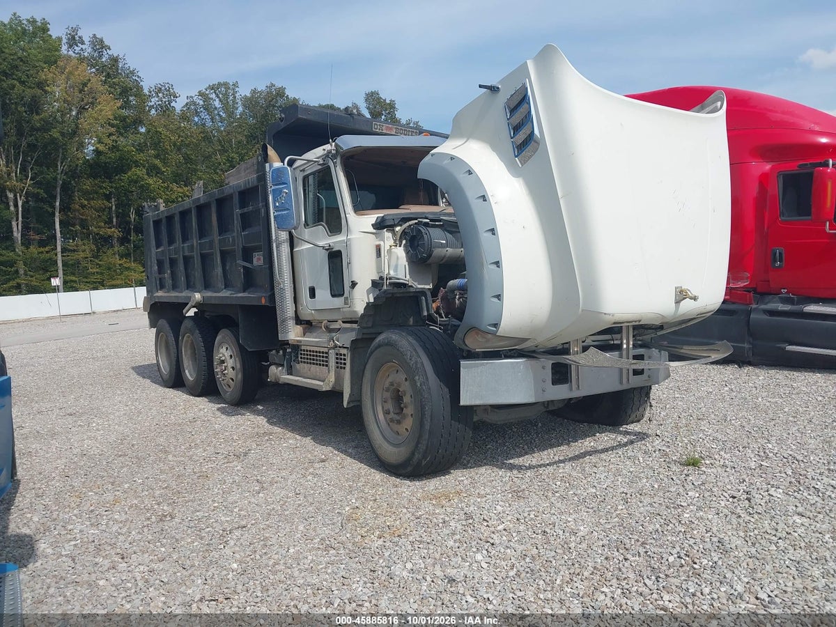 2018 MACK GRANITE