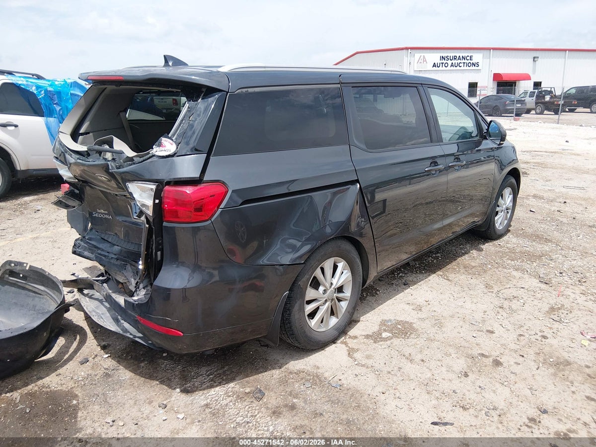 2015 KIA SEDONA LX — снимка 4