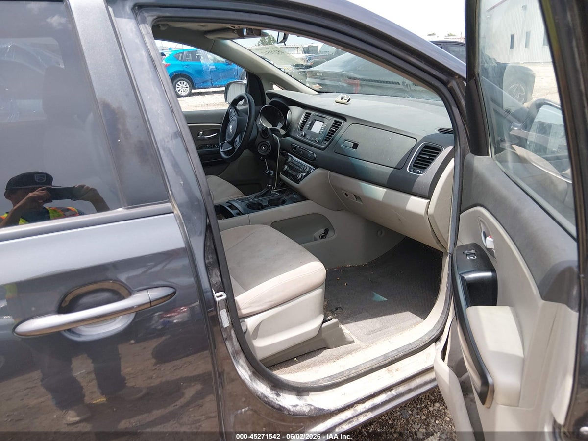 2015 KIA SEDONA LX — снимка 5