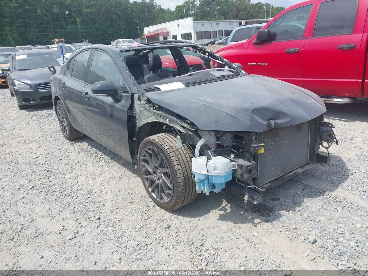 2025 TOYOTA CAMRY XSE