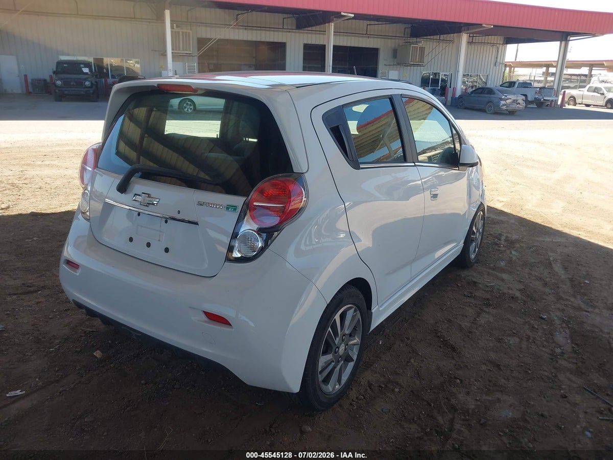 2015 CHEVROLET SPARK EV 1LT — снимка 4