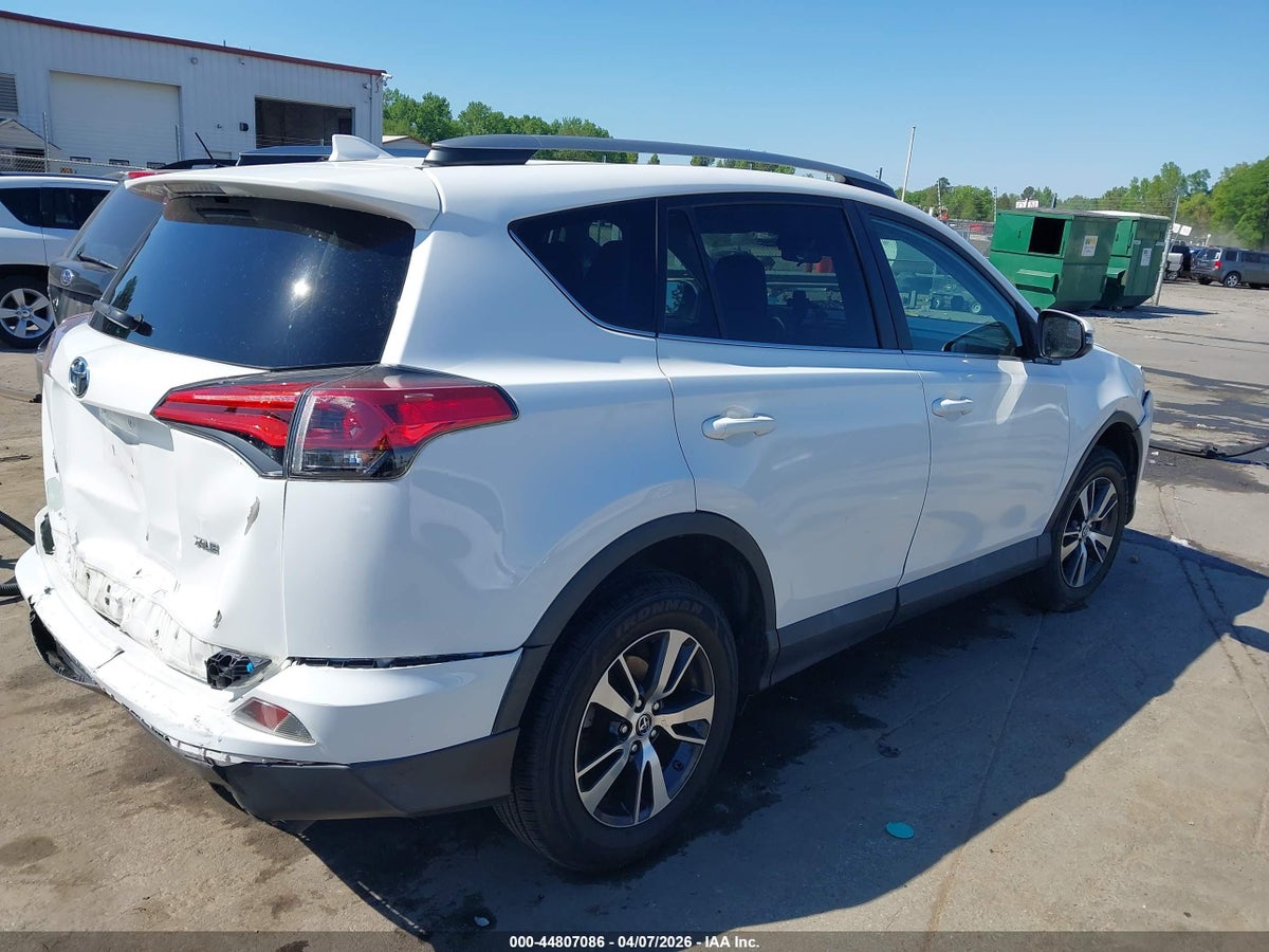 2017 TOYOTA RAV4 XLE — снимка 4