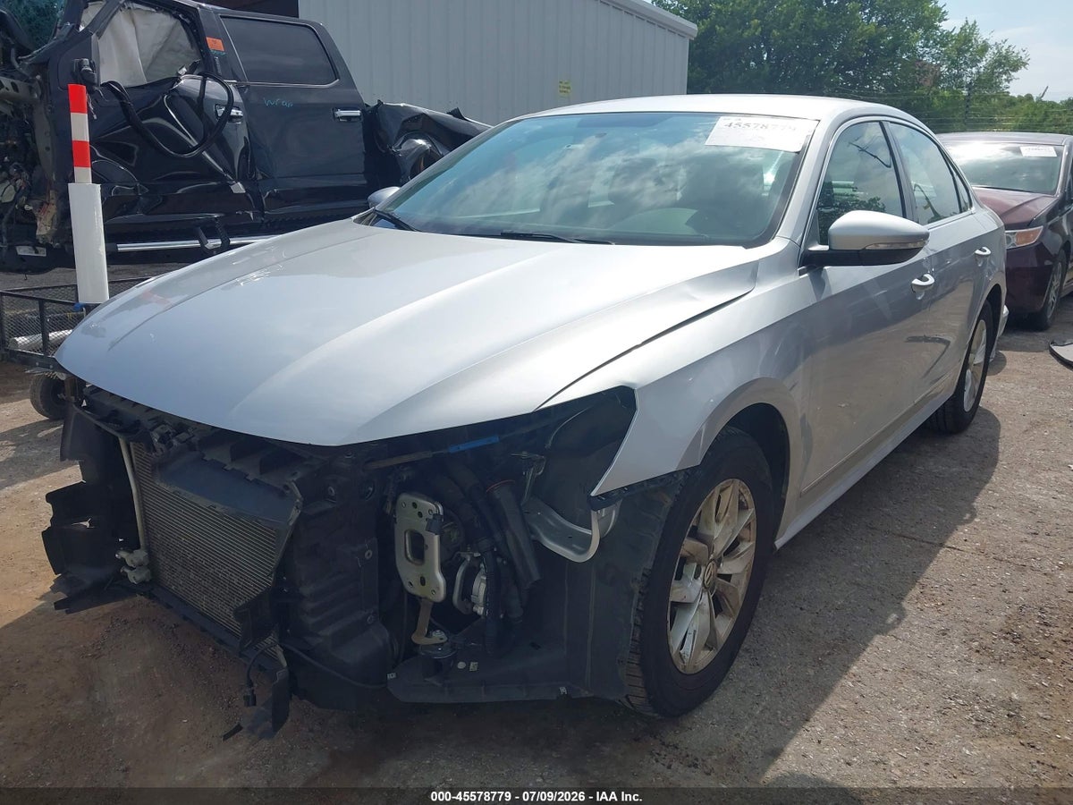 2016 VOLKSWAGEN PASSAT 1.8T S — снимка 2