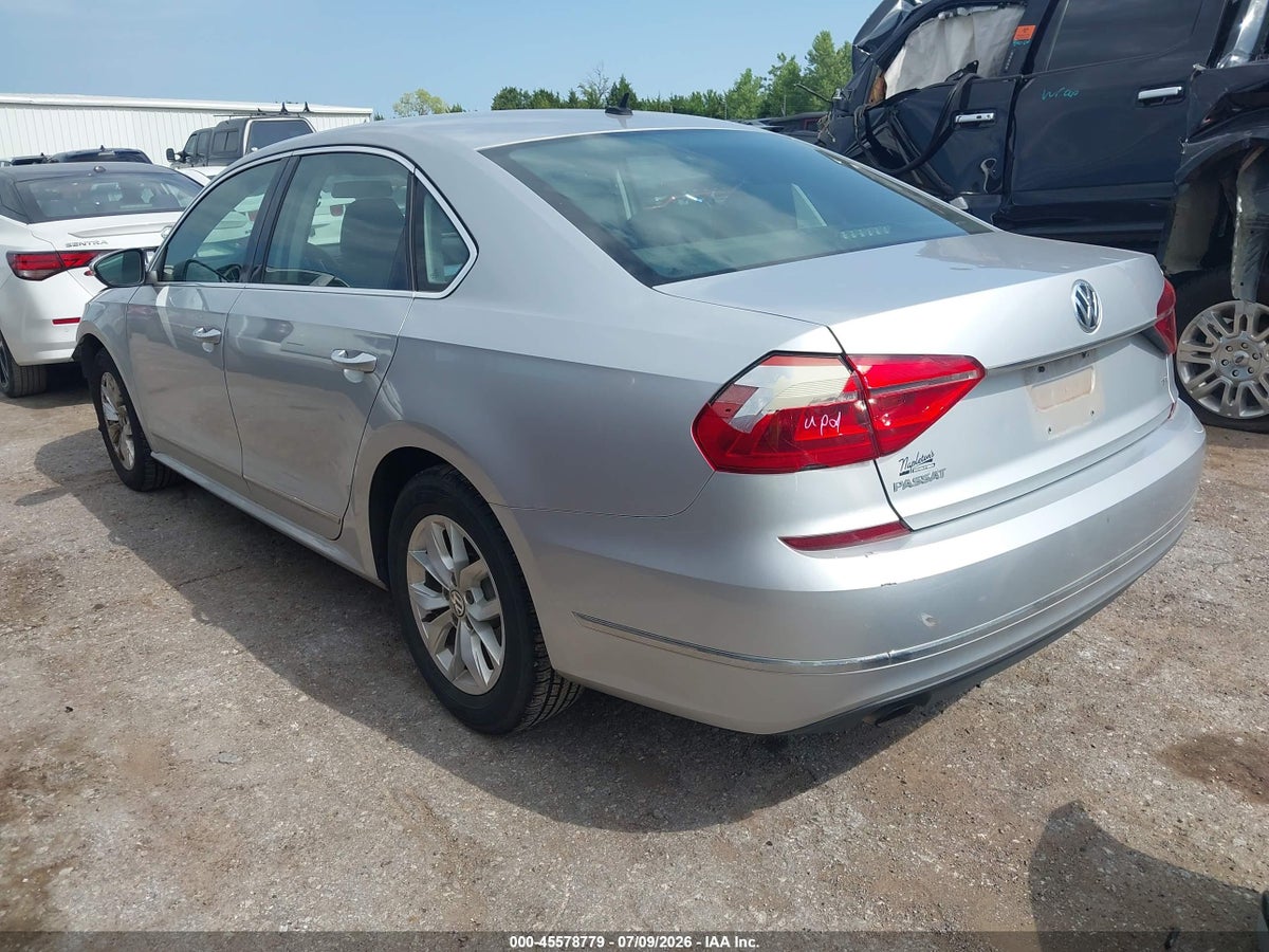 2016 VOLKSWAGEN PASSAT 1.8T S — снимка 3