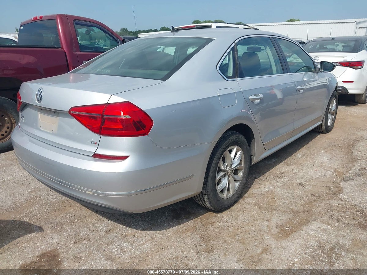 2016 VOLKSWAGEN PASSAT 1.8T S — снимка 4