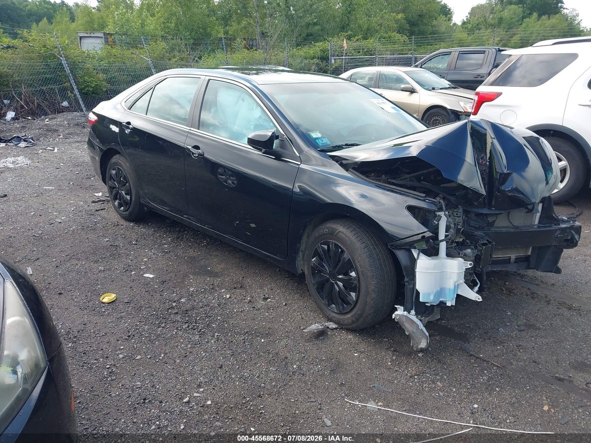 2016 TOYOTA CAMRY LE