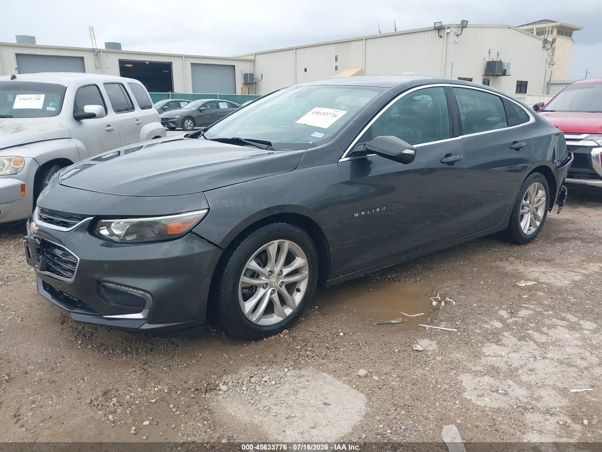 2017 CHEVROLET MALIBU 1LT — снимка 2