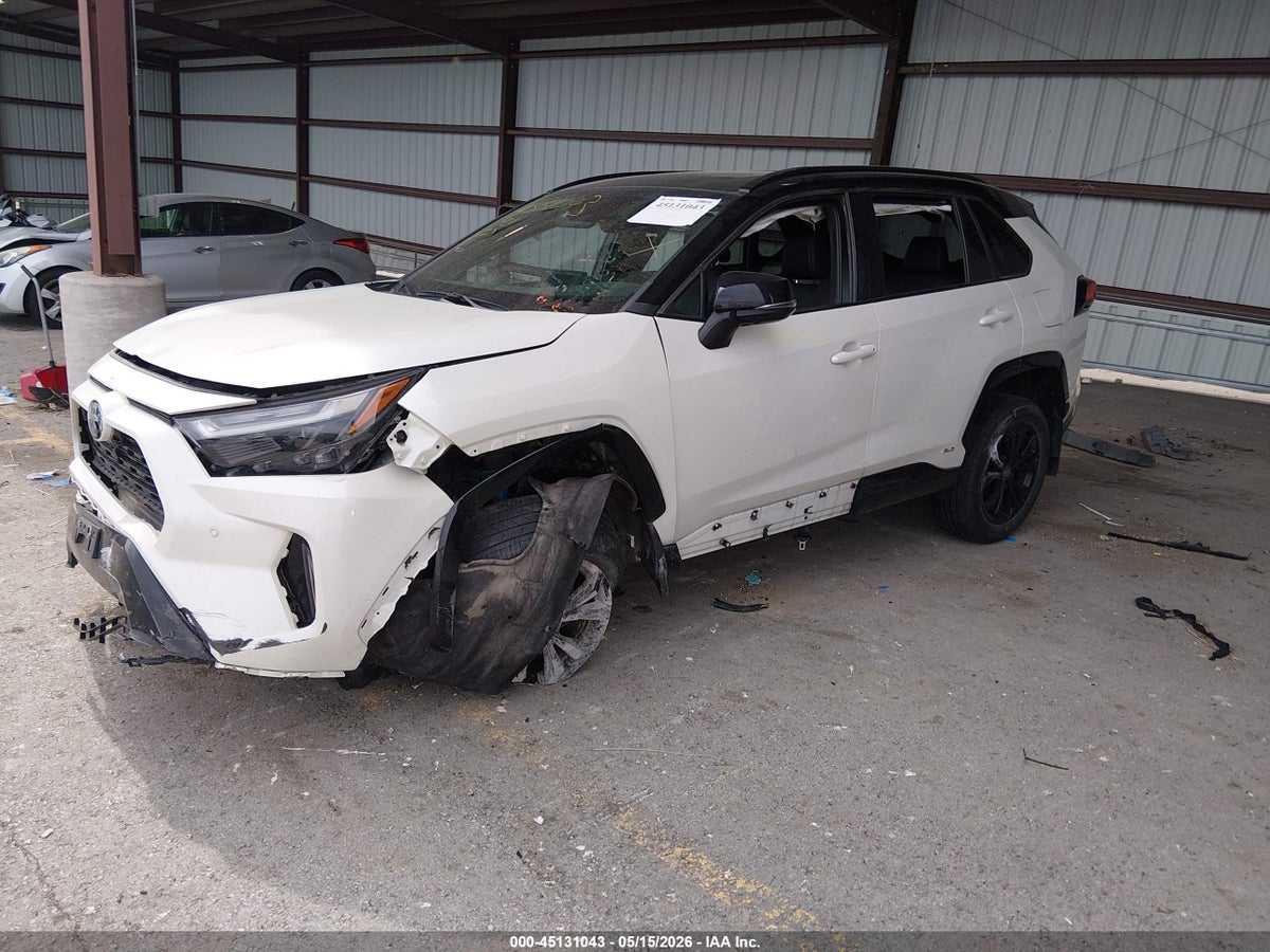 2022 TOYOTA RAV4 HYBRID XSE — снимка 2
