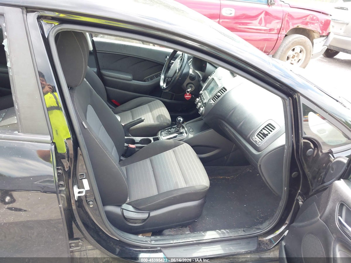 2017 KIA FORTE S — снимка 5