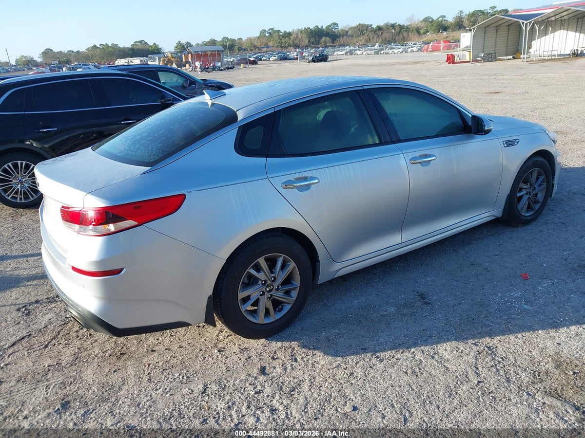 2020 KIA OPTIMA LX — снимка 4