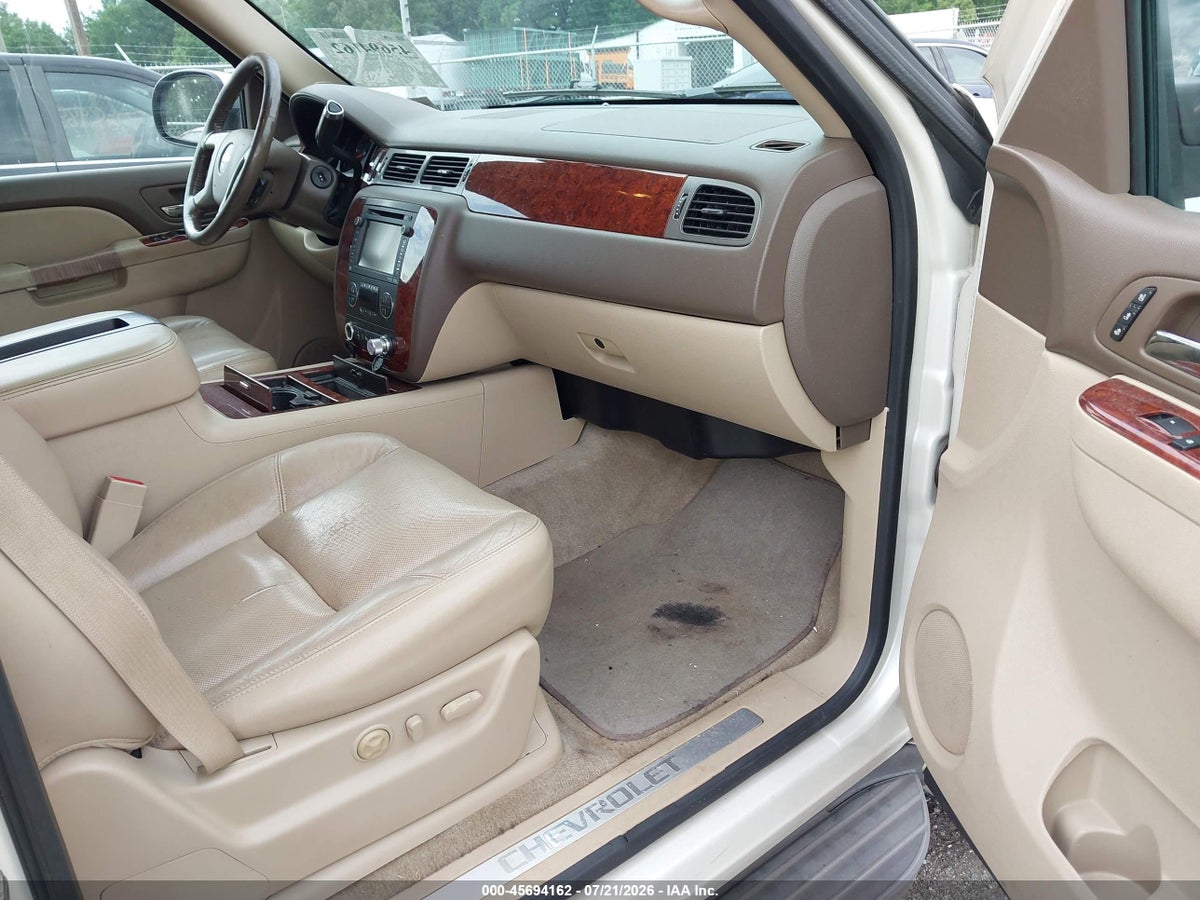 2013 CHEVROLET SUBURBAN LTZ — снимка 5