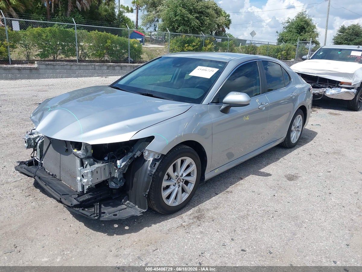 2022 TOYOTA CAMRY LE — снимка 2