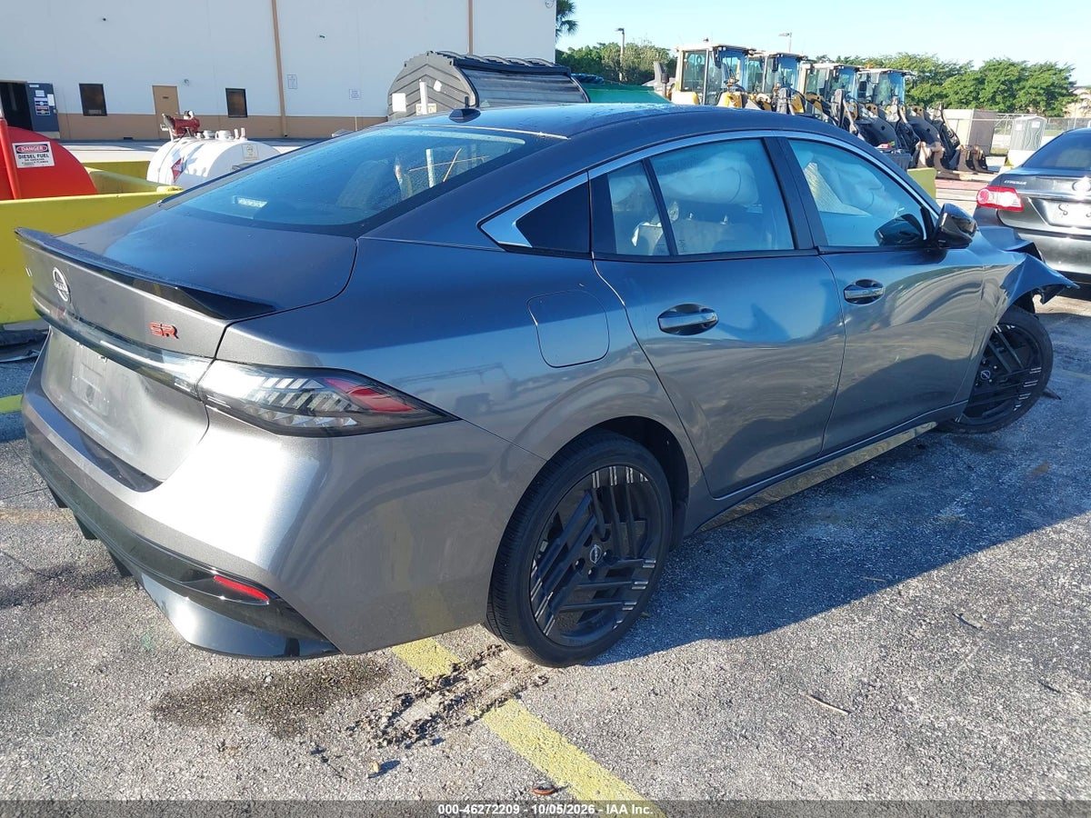 2026 NISSAN SENTRA SR — photo 4