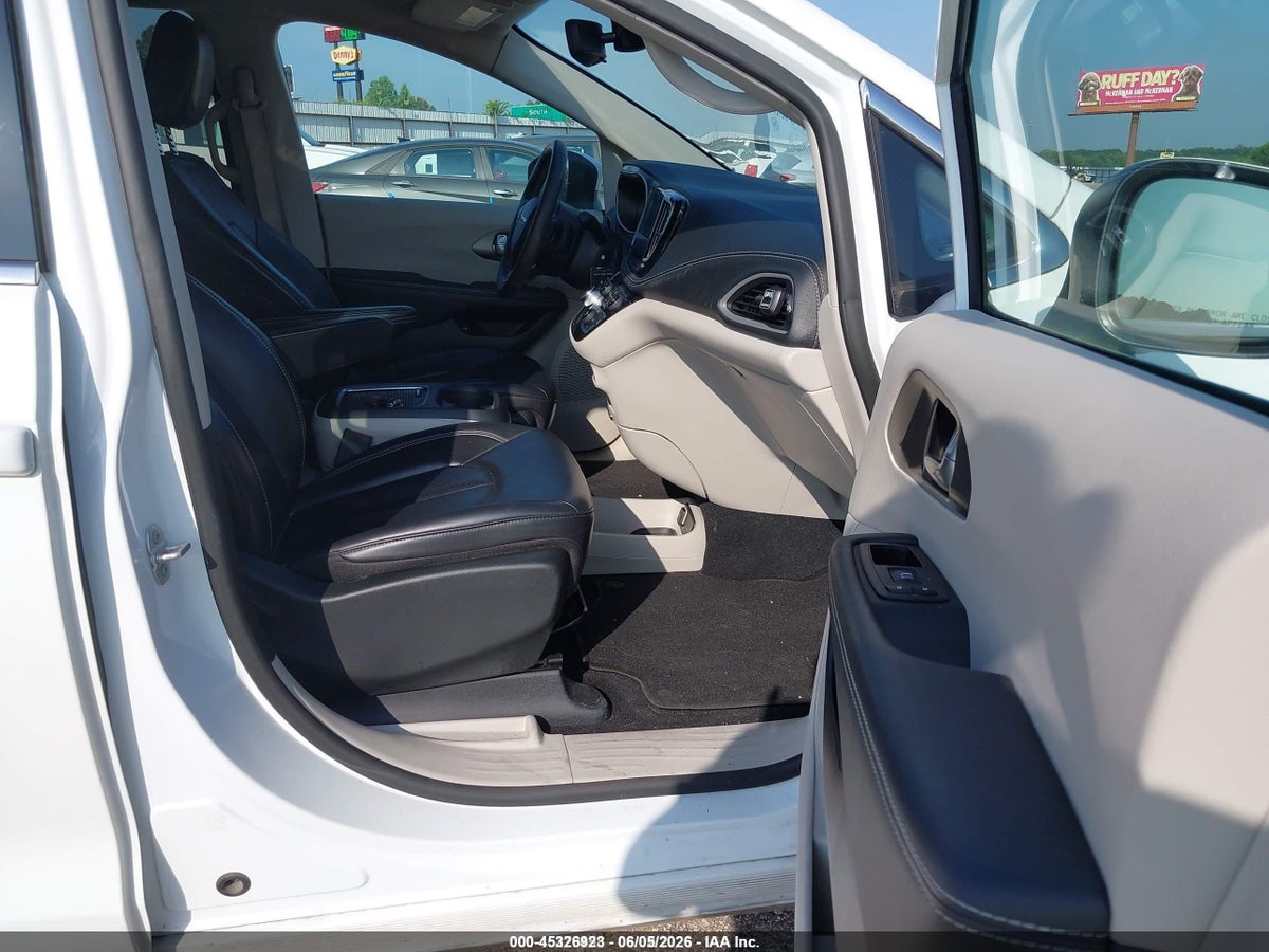 2023 CHRYSLER PACIFICA HYBRID TOURING L — снимка 5