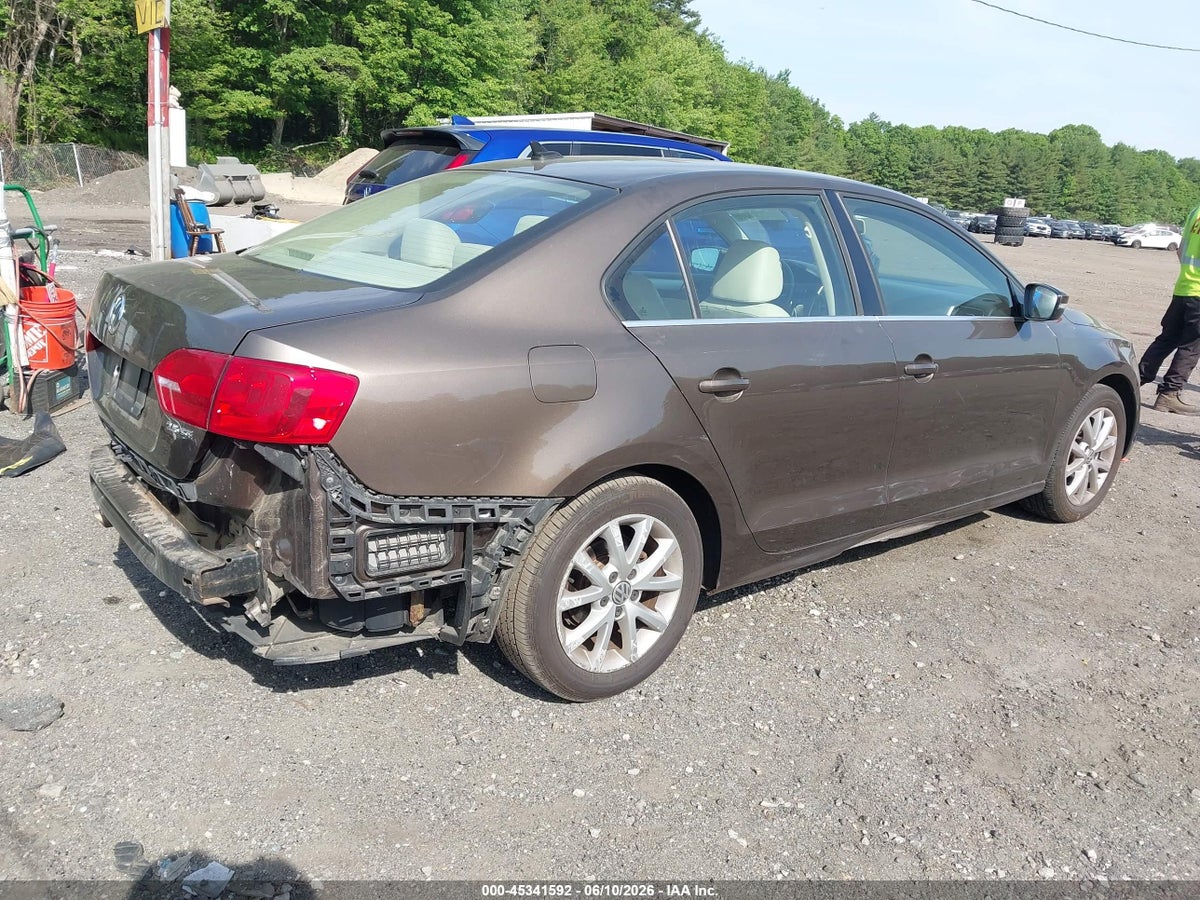 2013 VOLKSWAGEN JETTA 2.5L SE — снимка 4