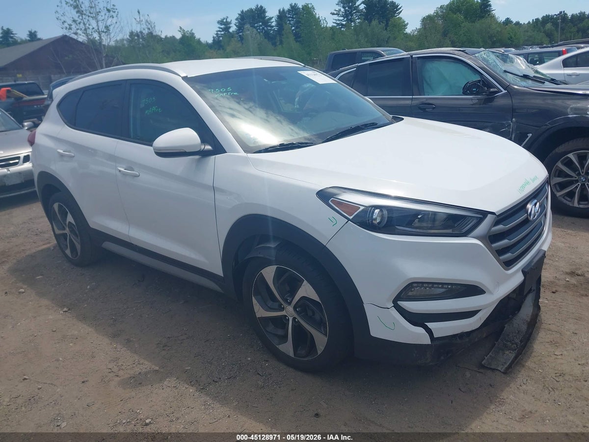 2017 HYUNDAI TUCSON SPORT