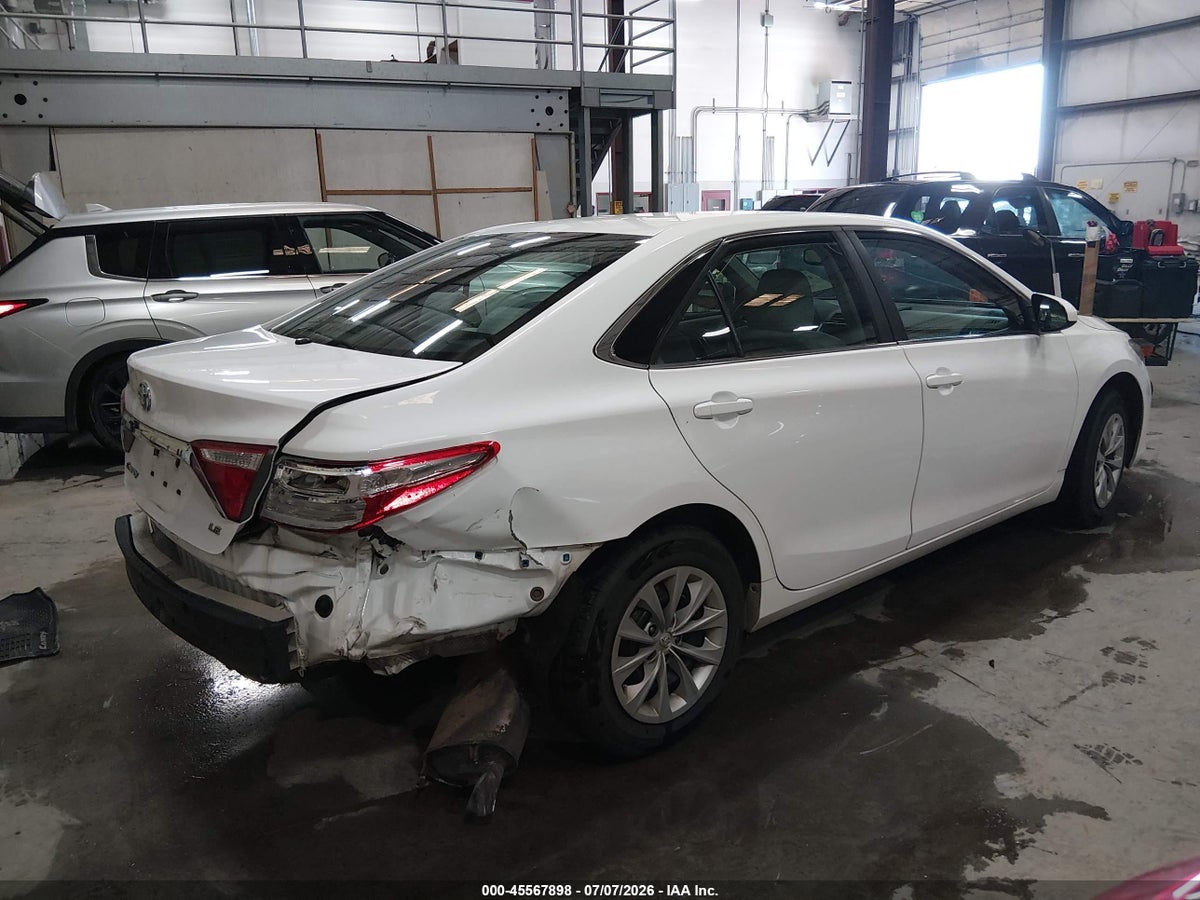 2015 TOYOTA CAMRY LE — снимка 4