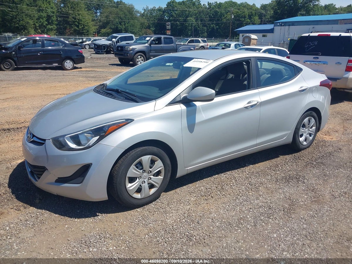 2016 HYUNDAI ELANTRA SE — снимка 2