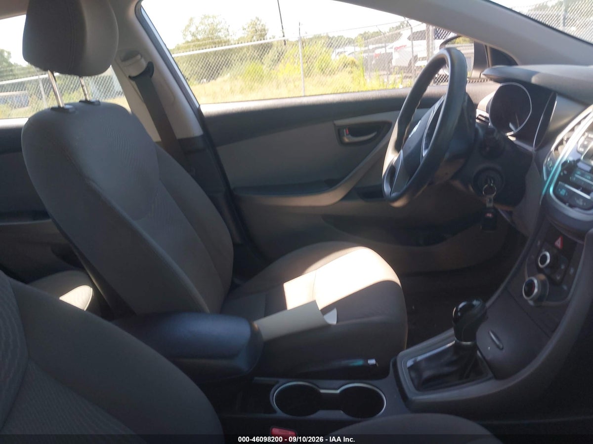 2016 HYUNDAI ELANTRA SE — снимка 5