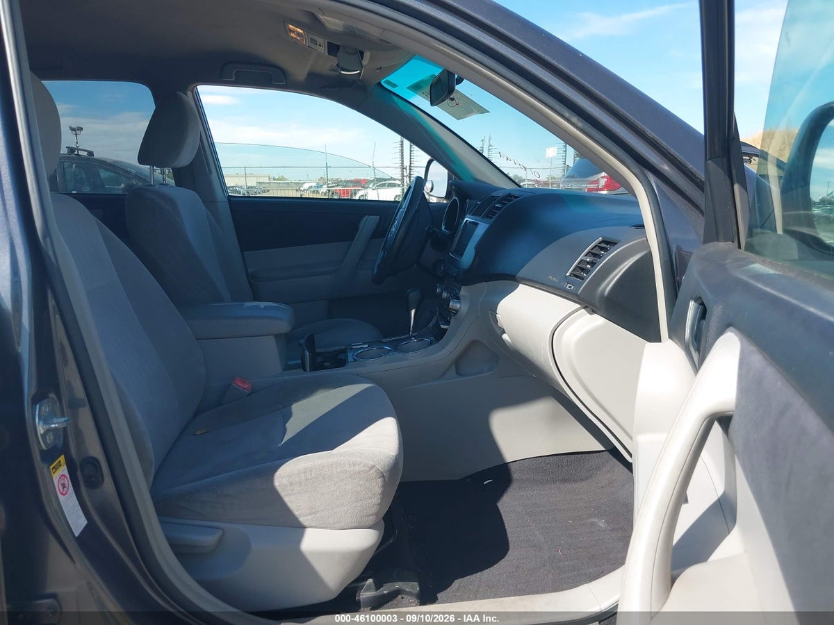 2011 TOYOTA HIGHLANDER — снимка 5