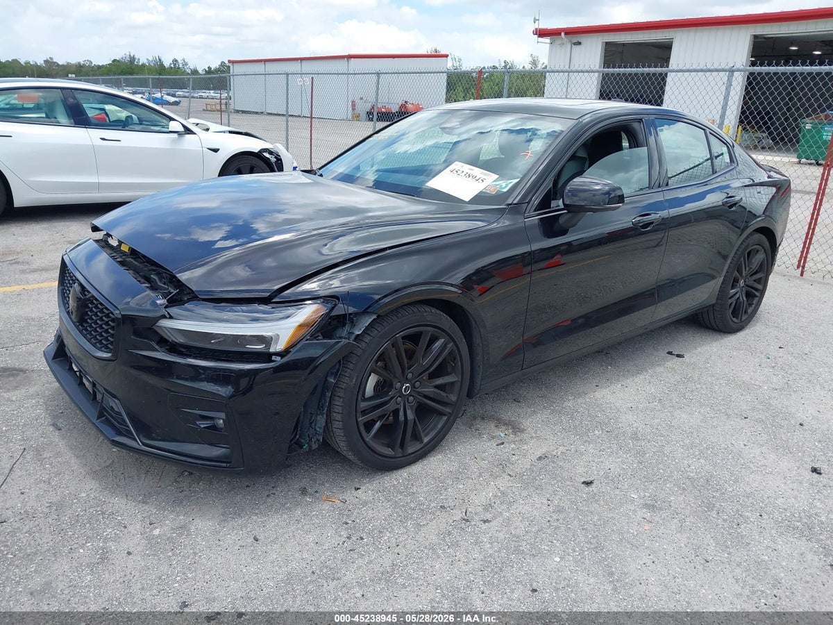 2024 VOLVO S60 B5 PLUS BLACK EDITION — снимка 2