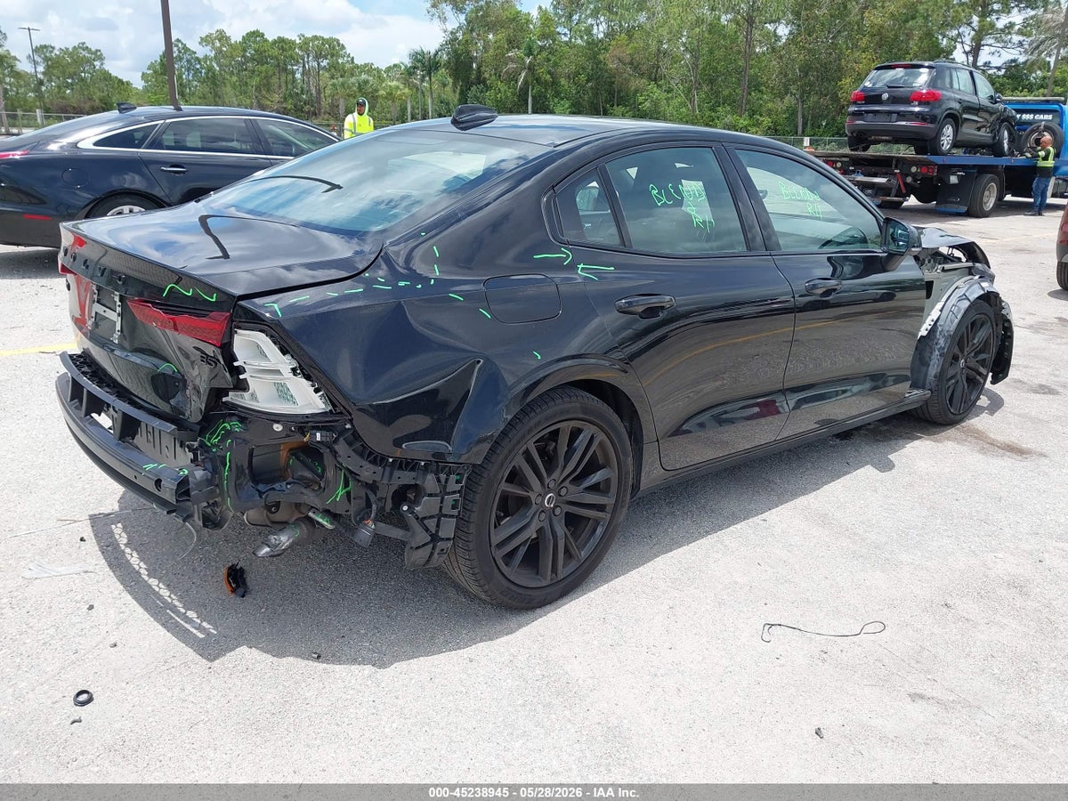 2024 VOLVO S60 B5 PLUS BLACK EDITION — снимка 4