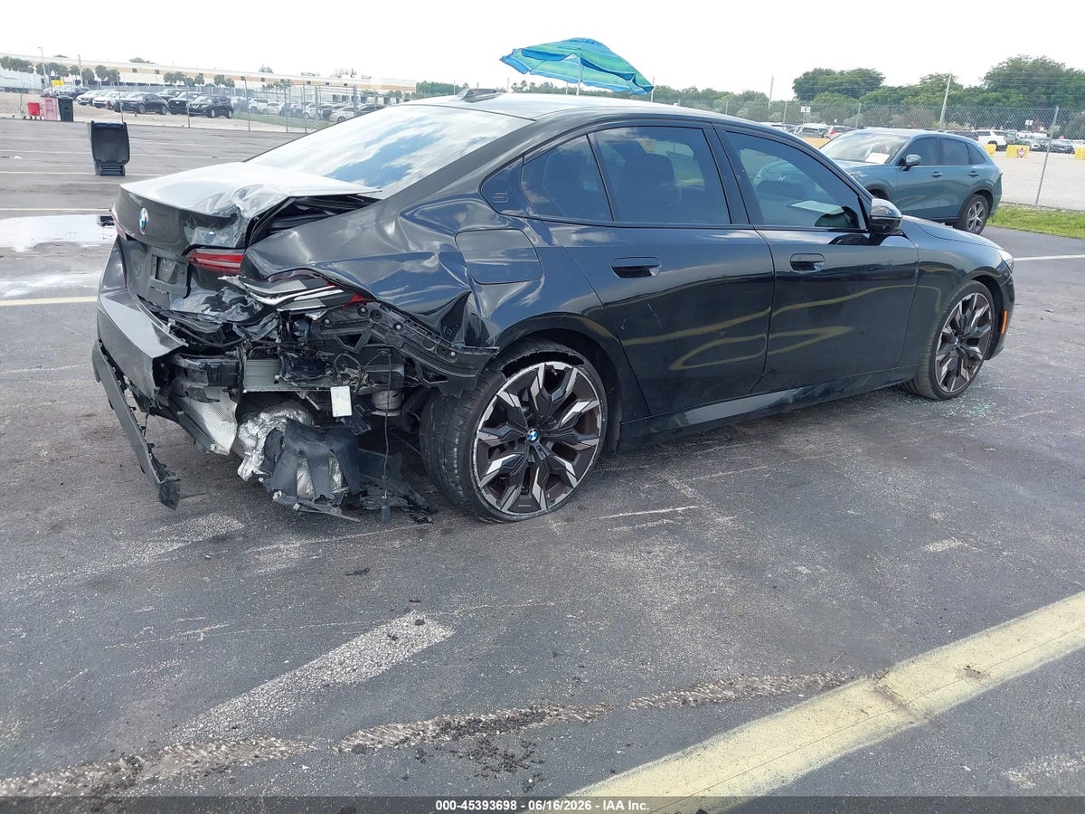 2024 BMW 530I — снимка 4