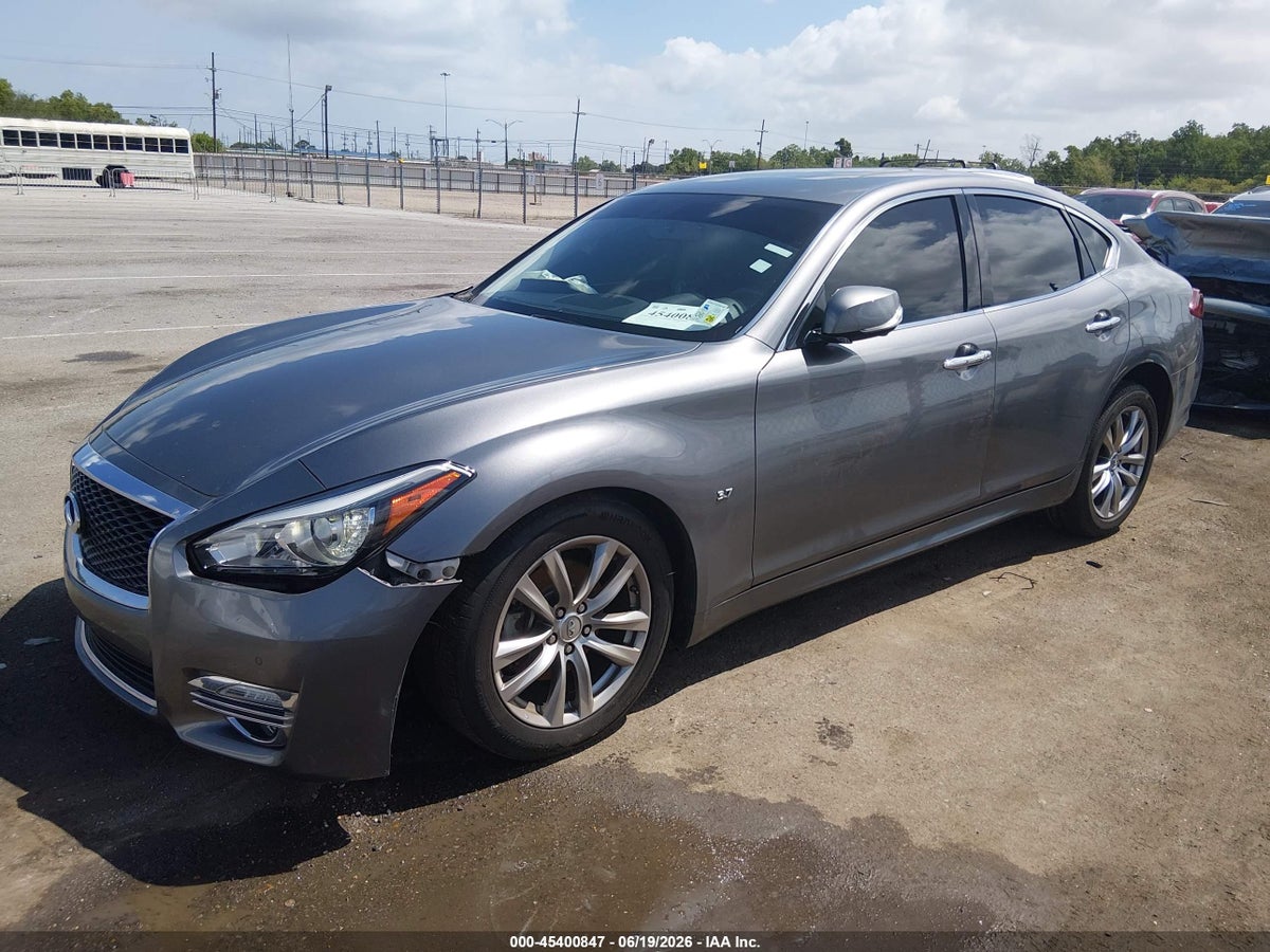 2015 INFINITI Q70 3.7 — снимка 2
