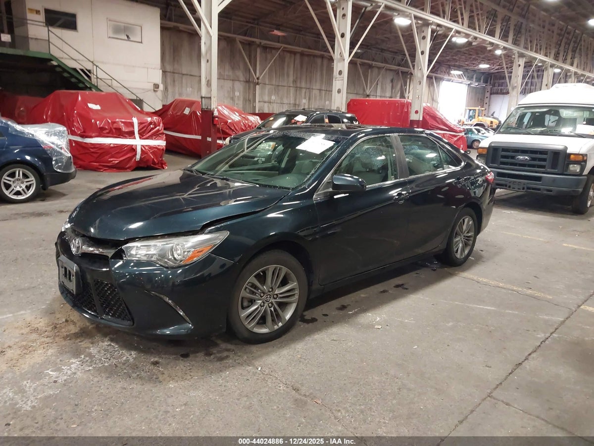 2015 TOYOTA CAMRY SE — снимка 2