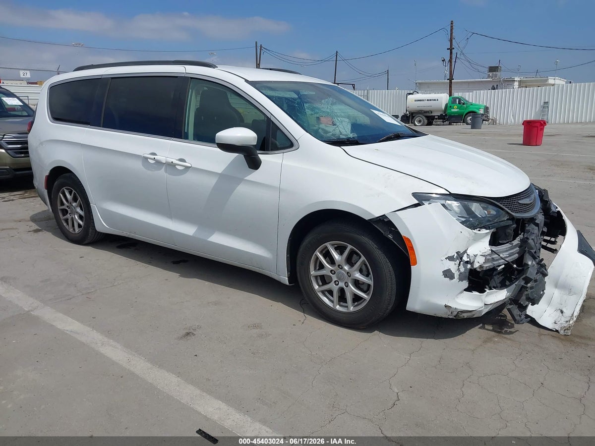 2020 CHRYSLER VOYAGER LXI