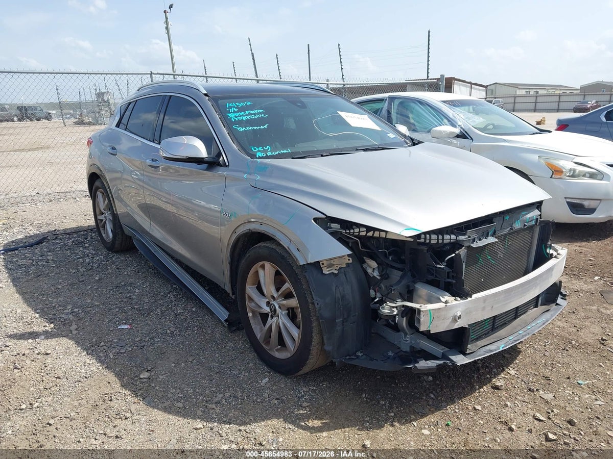 2019 INFINITI QX30 LUXE