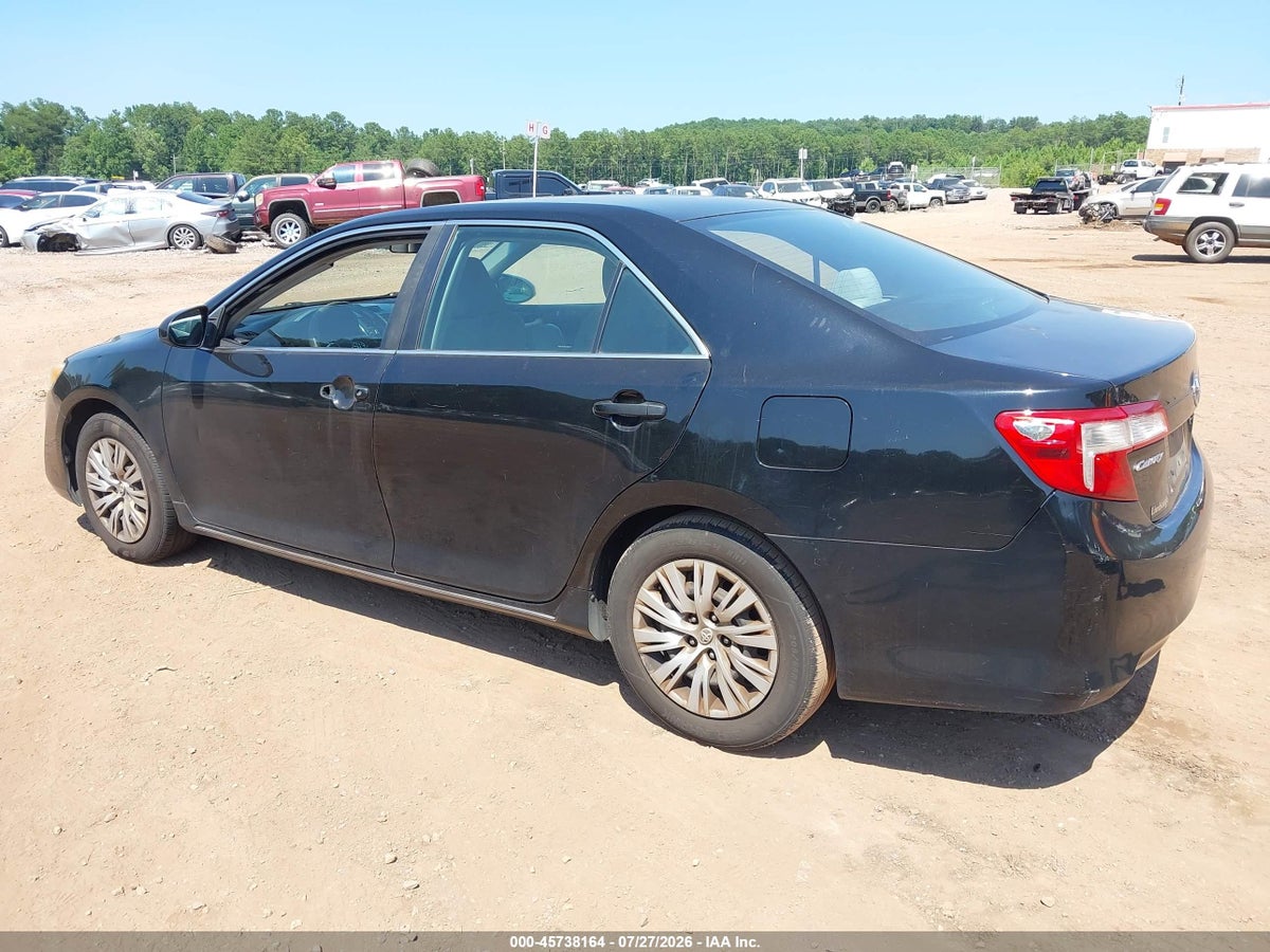 2012 TOYOTA CAMRY LE — снимка 3