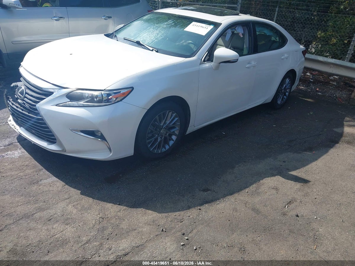 2016 LEXUS ES 350 — снимка 2