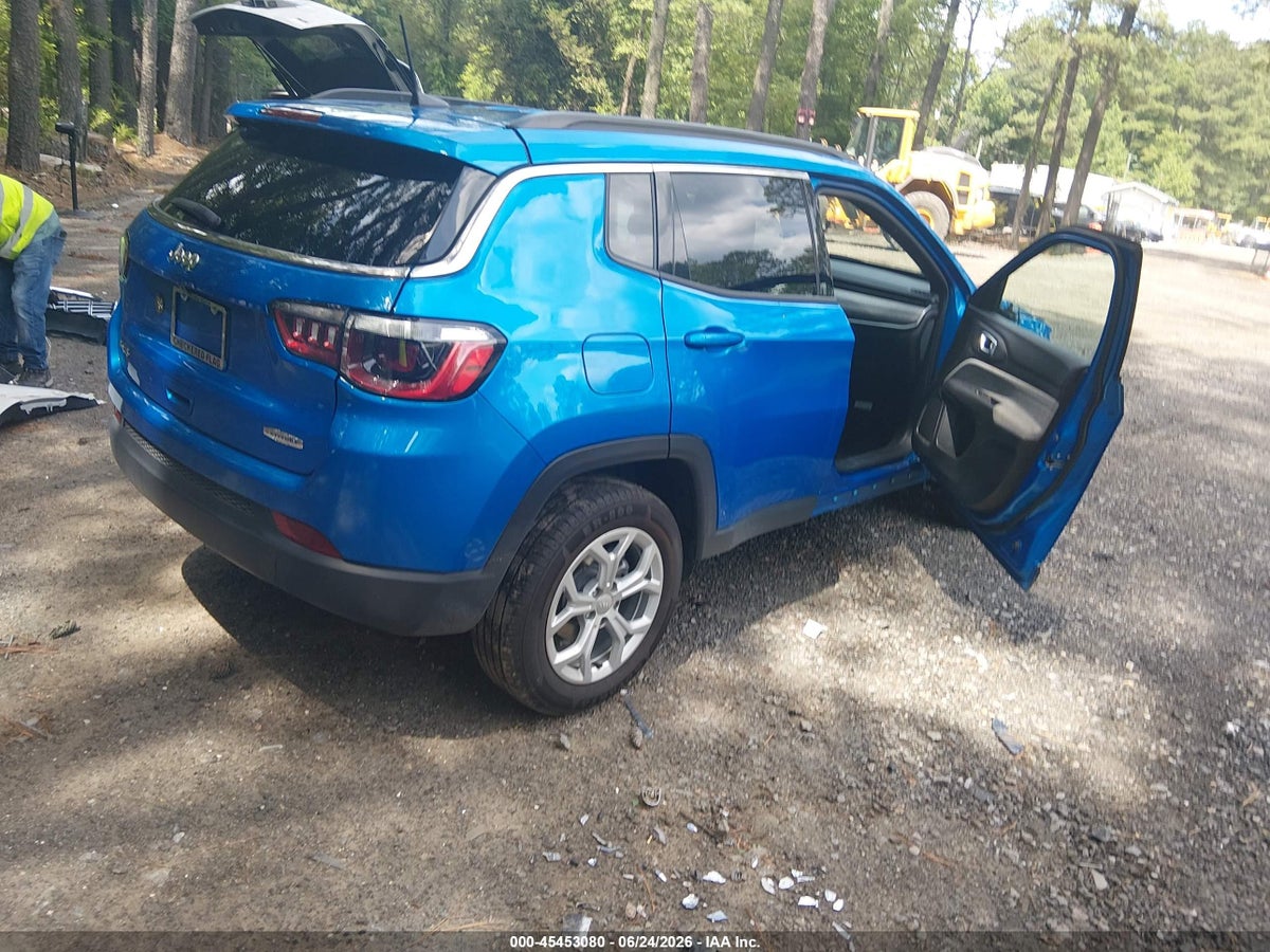 2024 JEEP COMPASS LATITUDE 4X4 — снимка 4