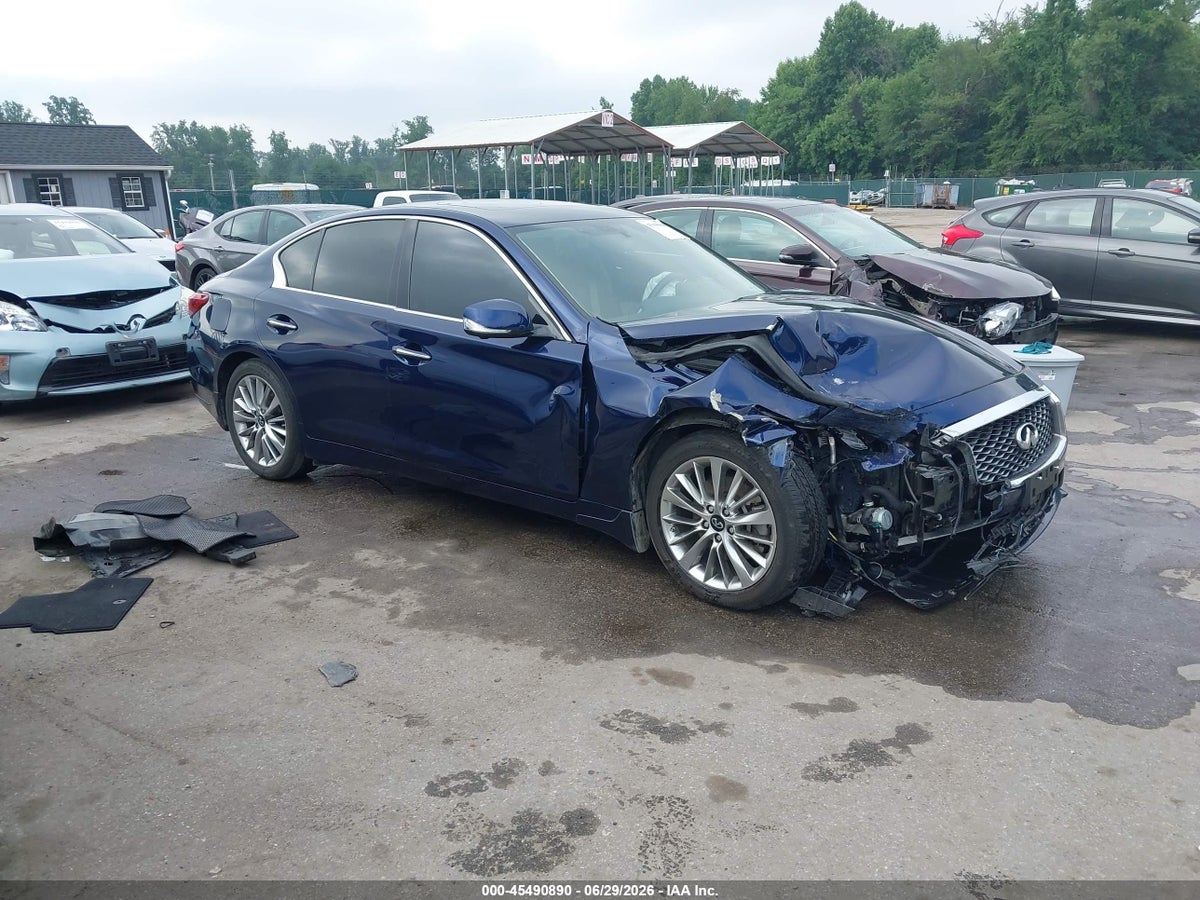 2022 INFINITI Q50 LUXE AWD