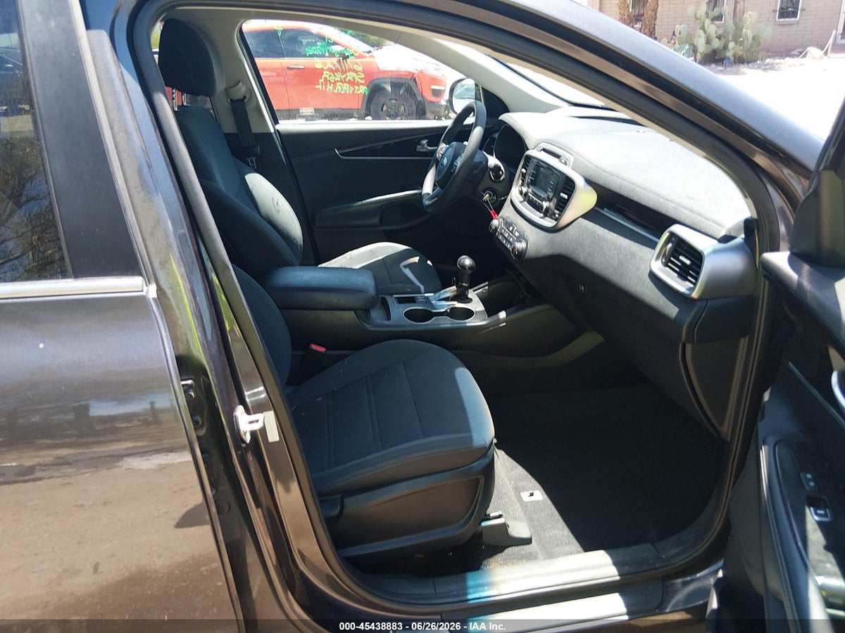 2017 KIA SORENTO 3.3L LX — снимка 5