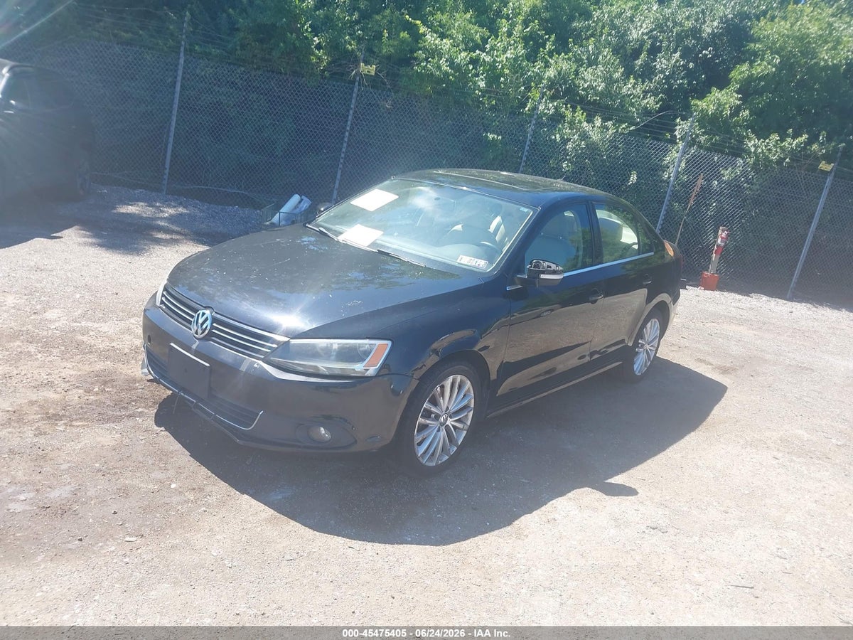 2011 VOLKSWAGEN JETTA 2.5L SEL — снимка 2