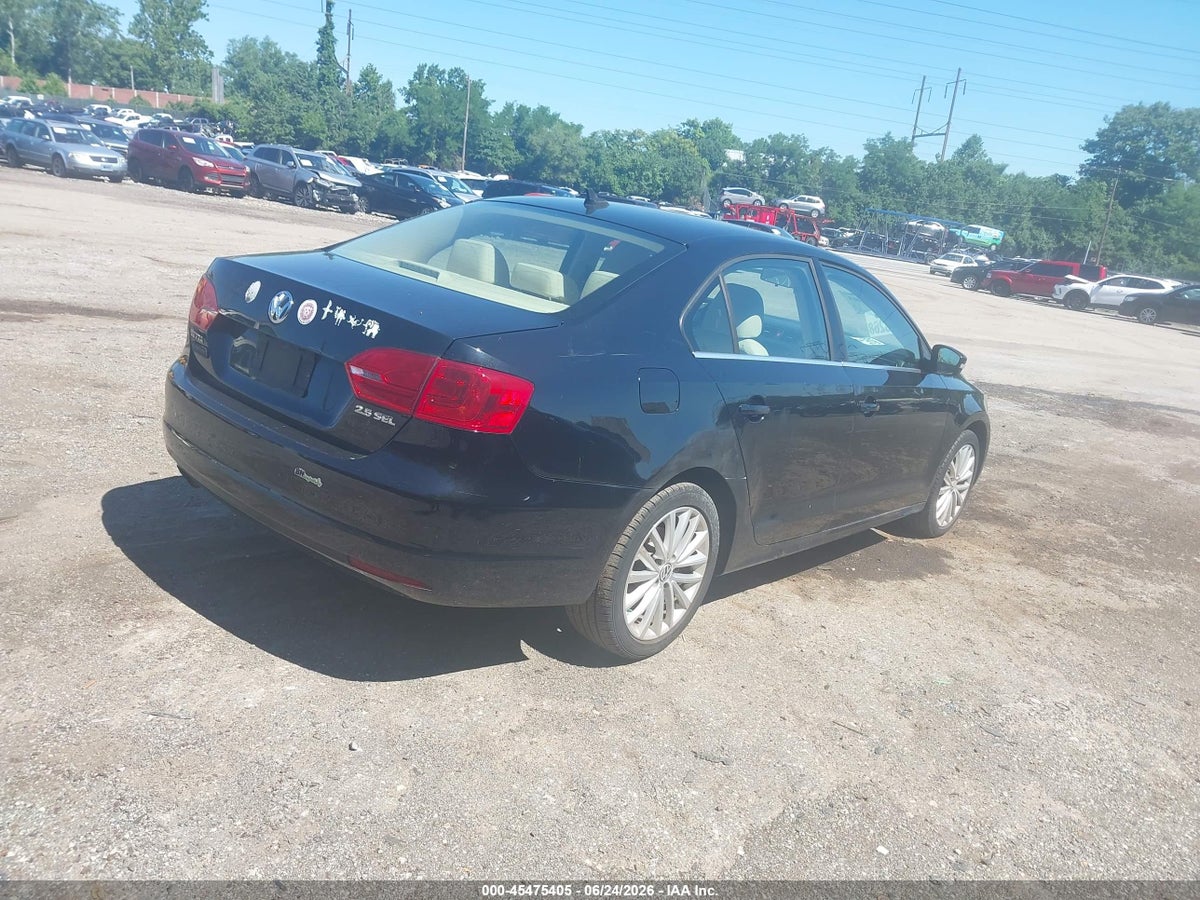 2011 VOLKSWAGEN JETTA 2.5L SEL — снимка 4