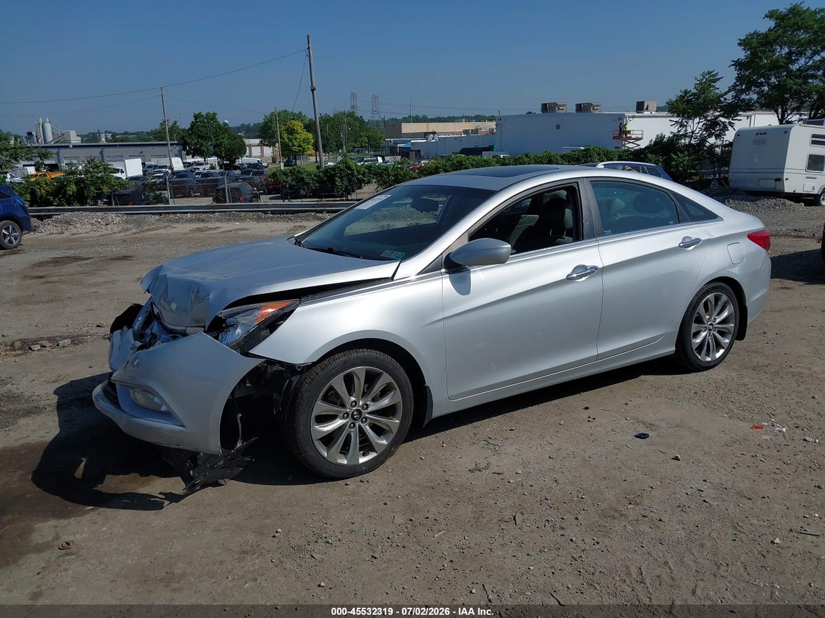 2013 HYUNDAI SONATA SE — снимка 2