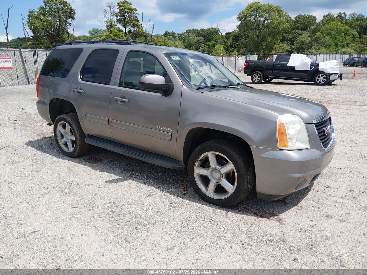 2012 GMC YUKON SLE