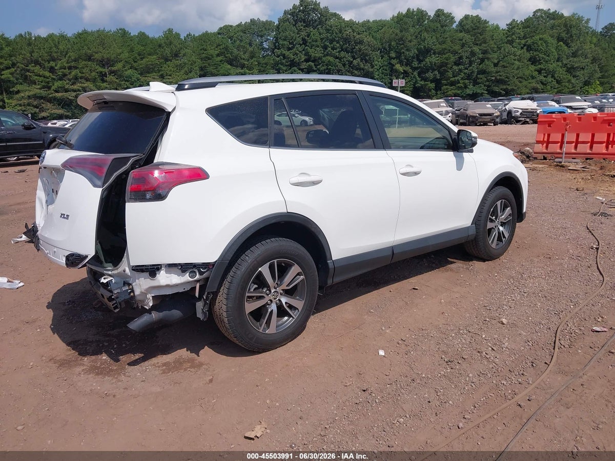 2017 TOYOTA RAV4 XLE — снимка 4