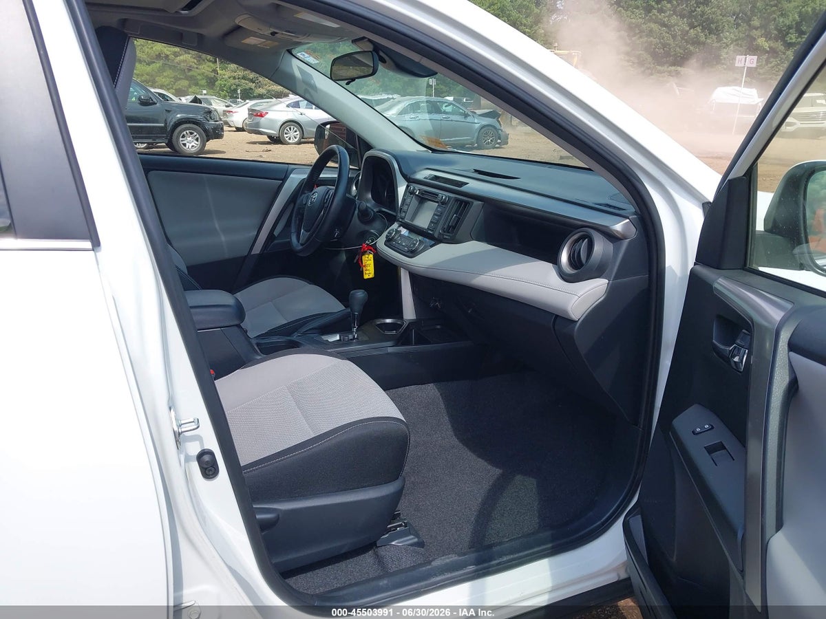 2017 TOYOTA RAV4 XLE — снимка 5