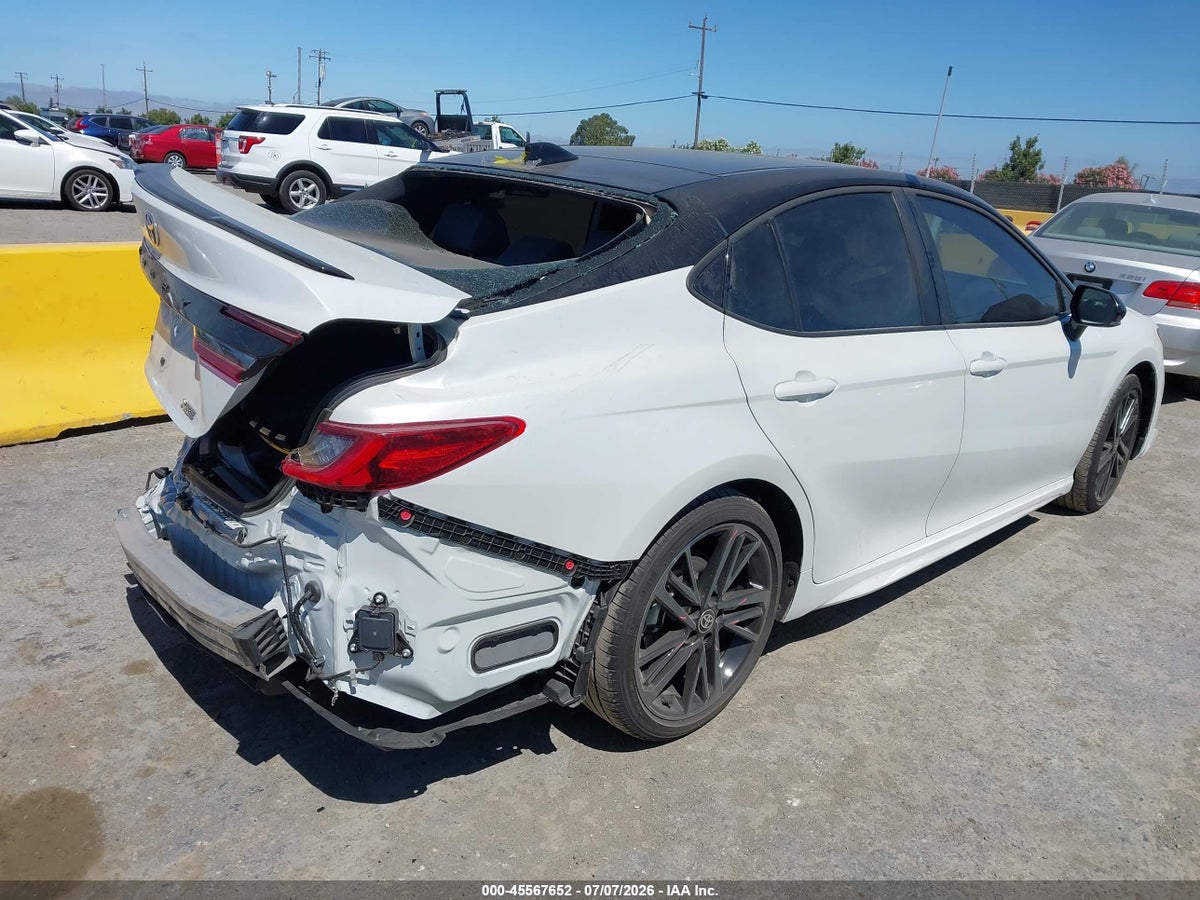 2026 TOYOTA CAMRY XSE — снимка 4