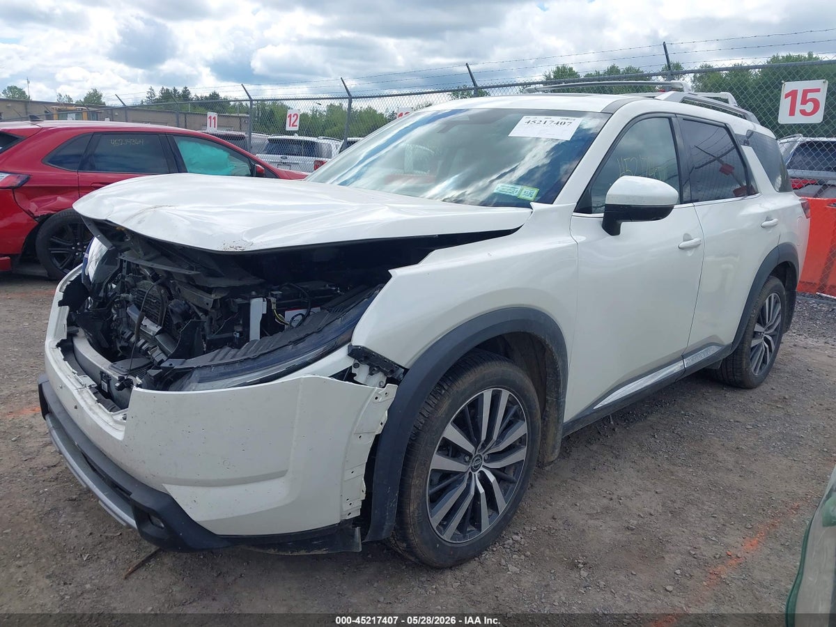 2022 NISSAN PATHFINDER PLATINUM 4WD — снимка 2