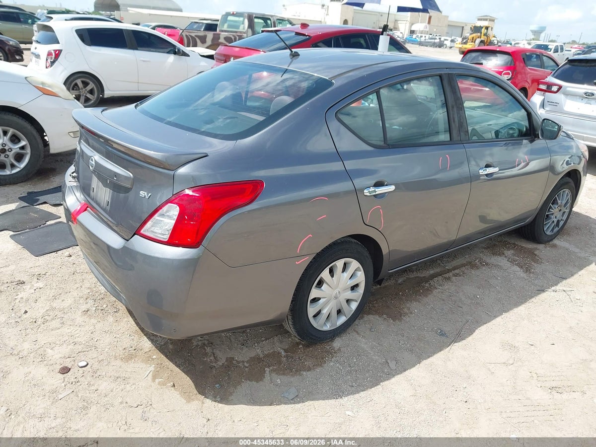 2018 NISSAN VERSA 1.6 SV — снимка 4