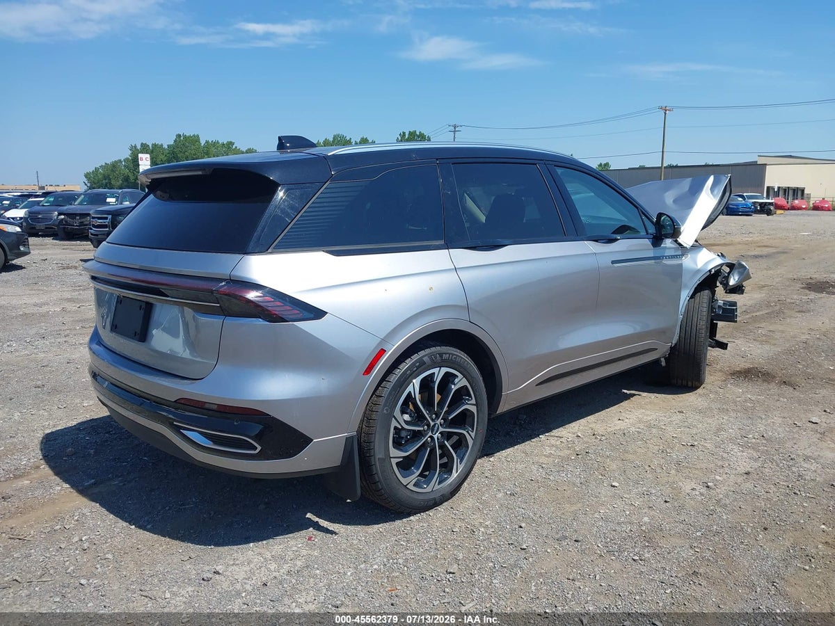 2025 LINCOLN NAUTILUS RESERVE — снимка 4